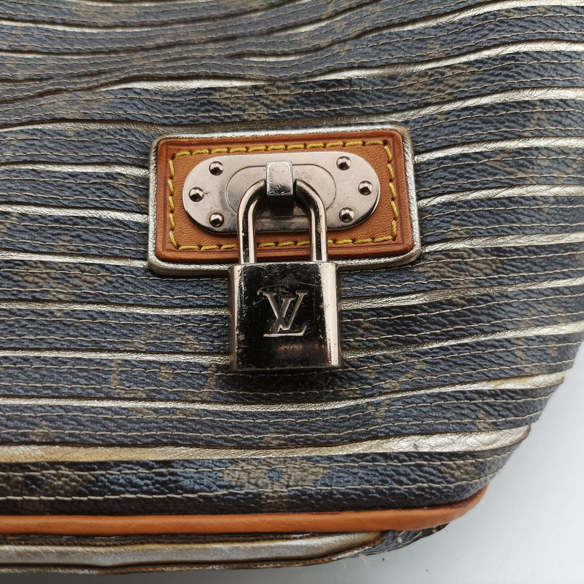 Pre-owned Louis Vuitton Neo brown×Argent Monogram Eden M40355 shoulderbag | stylenewstar