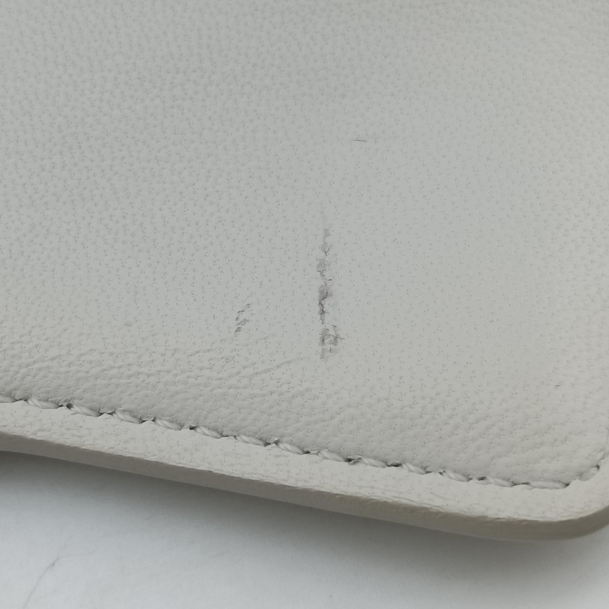 Small Besace 16 White Leather U-GM-3119スモール ブザス 16セーズ ホワイト レザー U-GM-3119