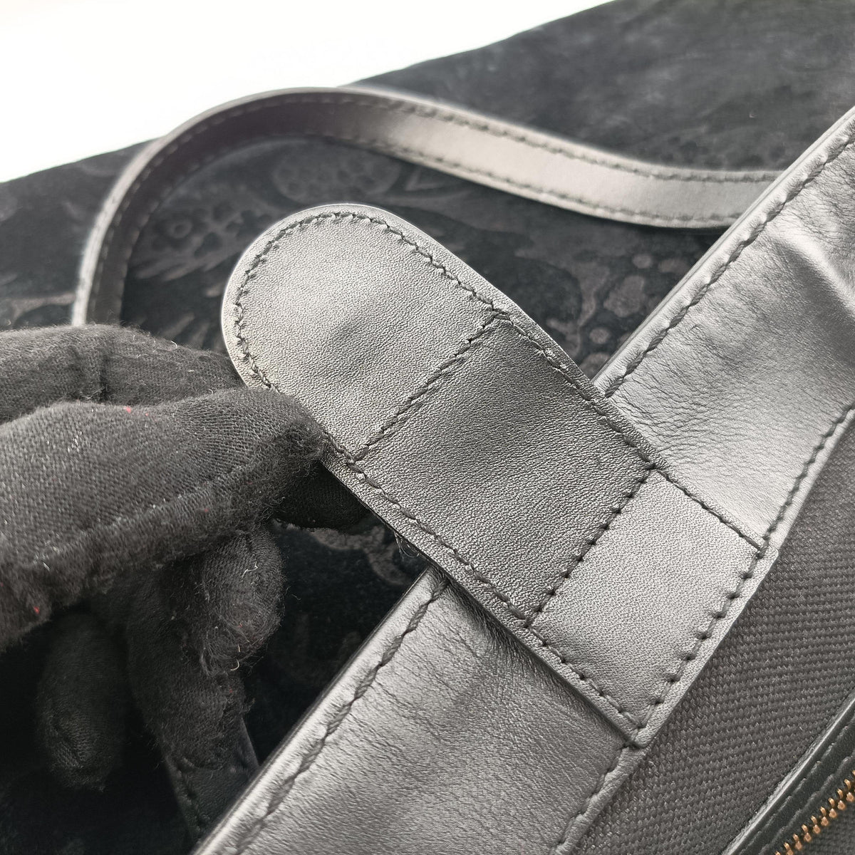Goldmark Top Handle Black Suede 305585 D012707322ゴールドマークトップハンドル ブラック スエード 305585 D012707322