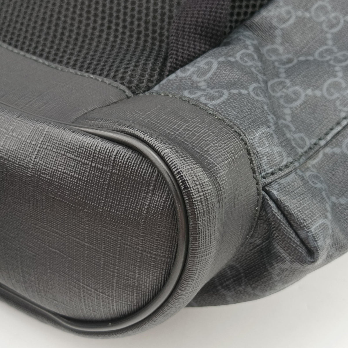 GG Supreme Black x Gray PVC coated canvas×leather 495563 C028223256GGスプリーム ブラック×グレー PVCコーティングキャンバス×レザー 495563 C028223256