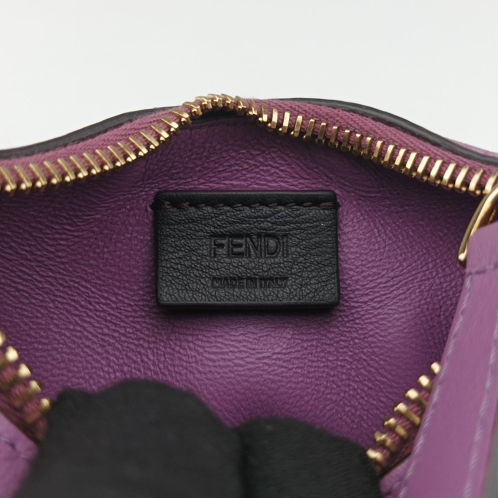 Nano Fendigraphy Purple Leather 7AS089 7AS089 AKKT 229 4927ナノ フェンディグラフィー パープル レザー 7AS089 7AS089 AKKT 229 4927