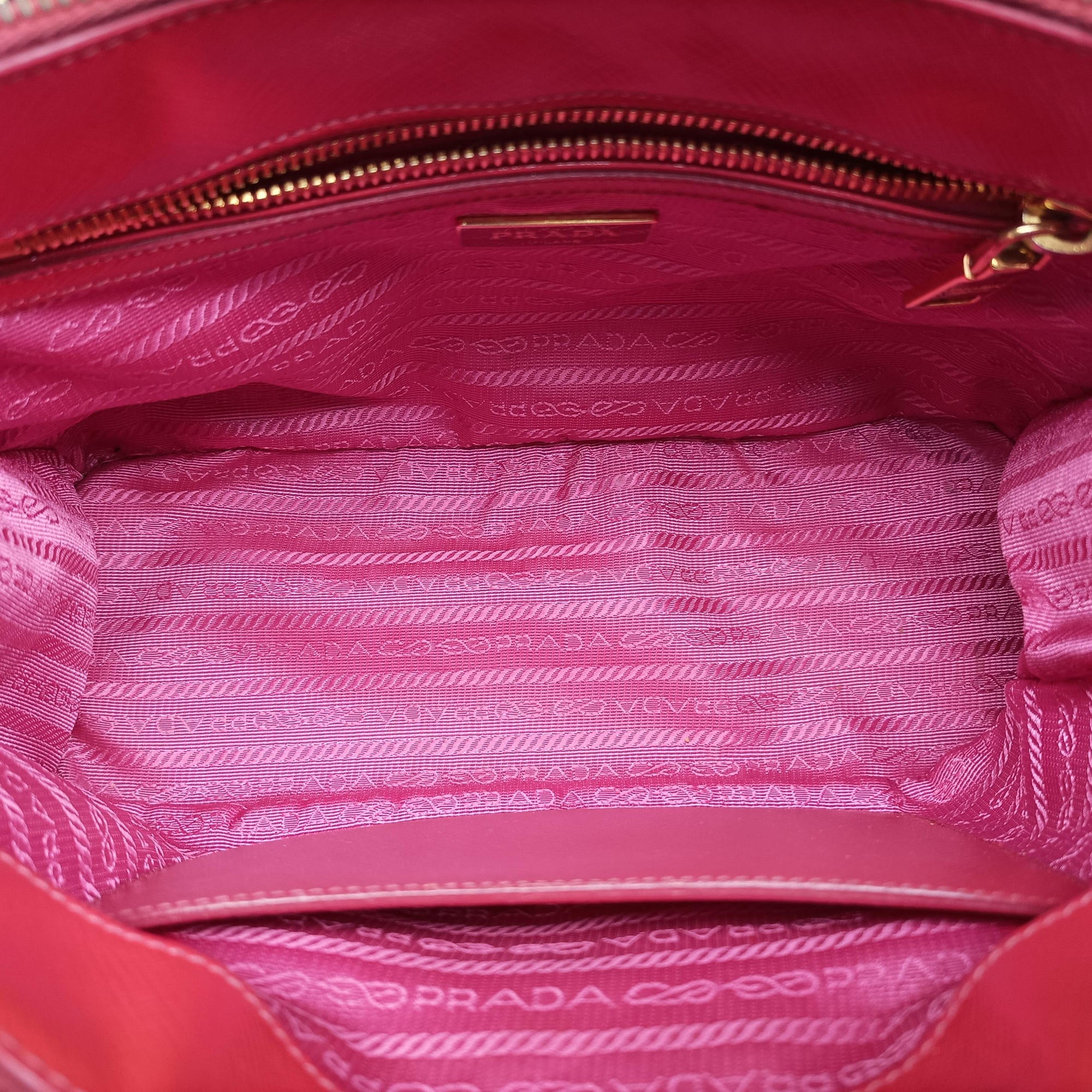 Galleria Red SAFFIANO Leather BN1874 117ガレリア レッド サフィアーノレザー BN1874 117