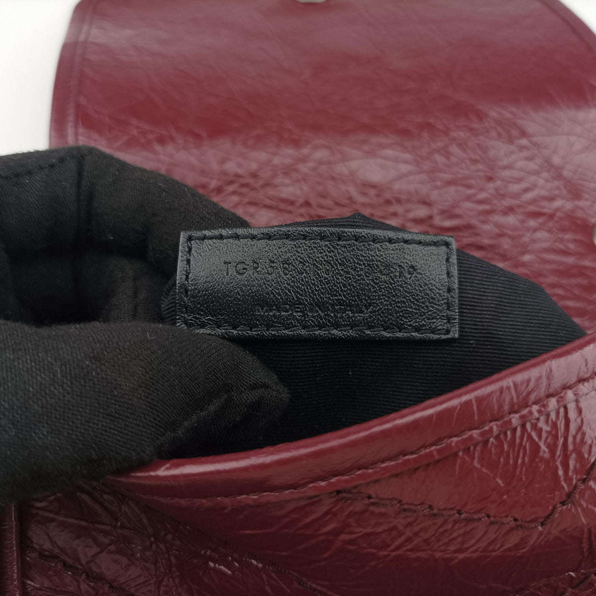 Pre-owned Yves Saint Laurent Niki Burgundy Leather 583103 shoulderbag | stylenewstar