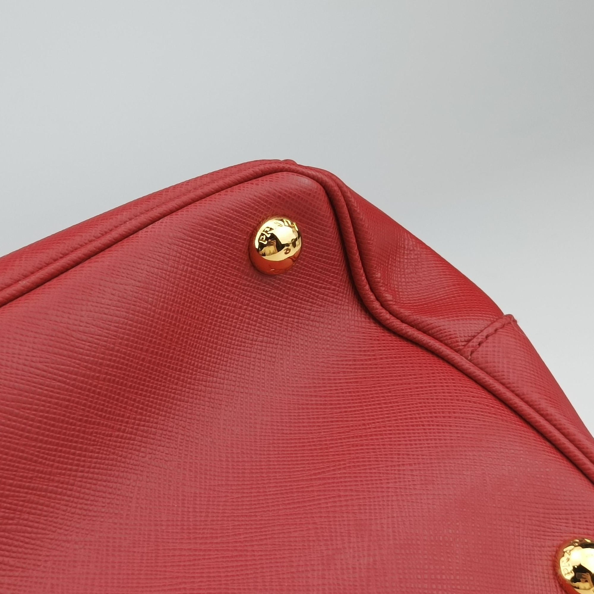 Galleria Red SAFFIANO Leather BN1844 103ガレリア レッド サフィアーノレザー BN1844 103