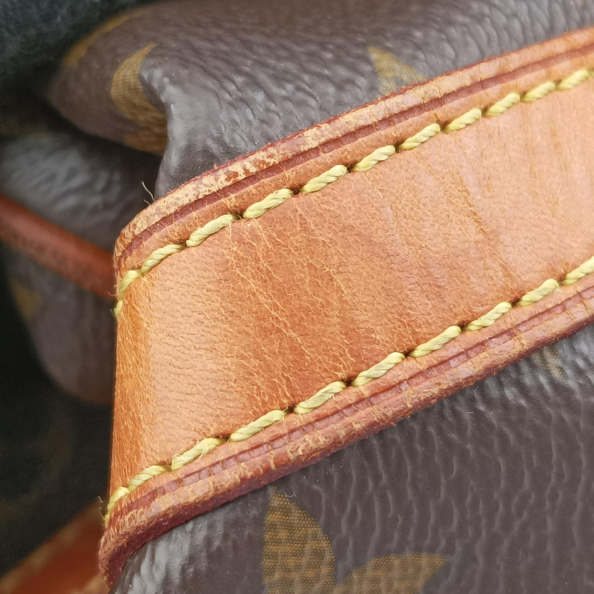Secondhand Louis Vuitton STRESA PM brown Monogram Canvas M51186 handbag | stylenewstar