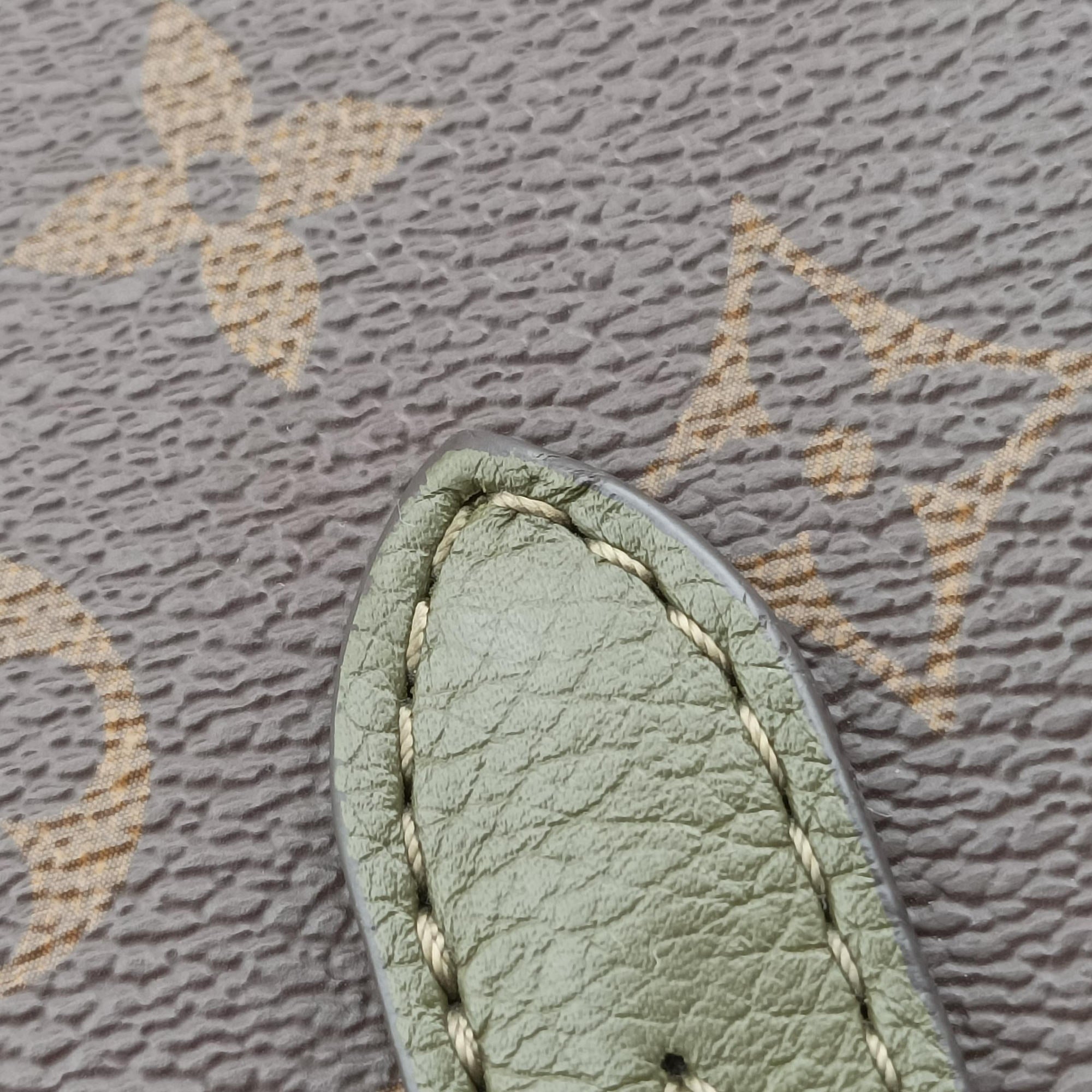 MARIGNAN brown×Khaki Monogram Canvas×calf leather M44286 AR4149 IC Chipマリニャン モノグラム/ブラウン×カーキ モノグラムキャンバス×カーフレザー M44286 AR4149 ICチップ