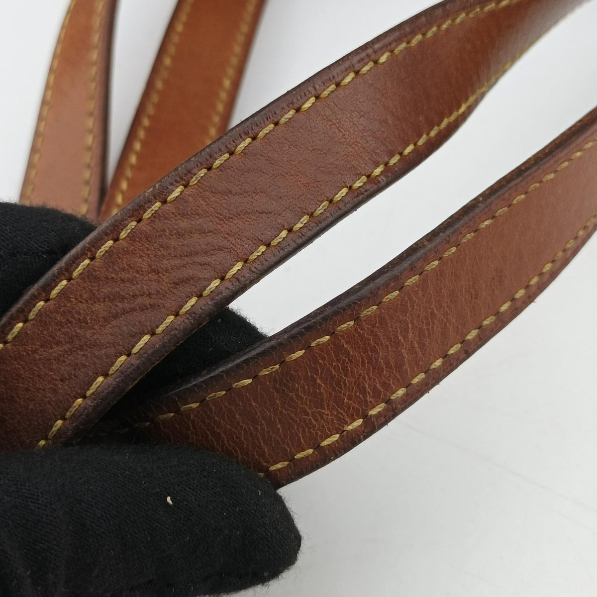 Pre-owned Louis Vuitton Rosewood Avenue Amaranth Vernis M93510 shoulderbag | stylenewstar