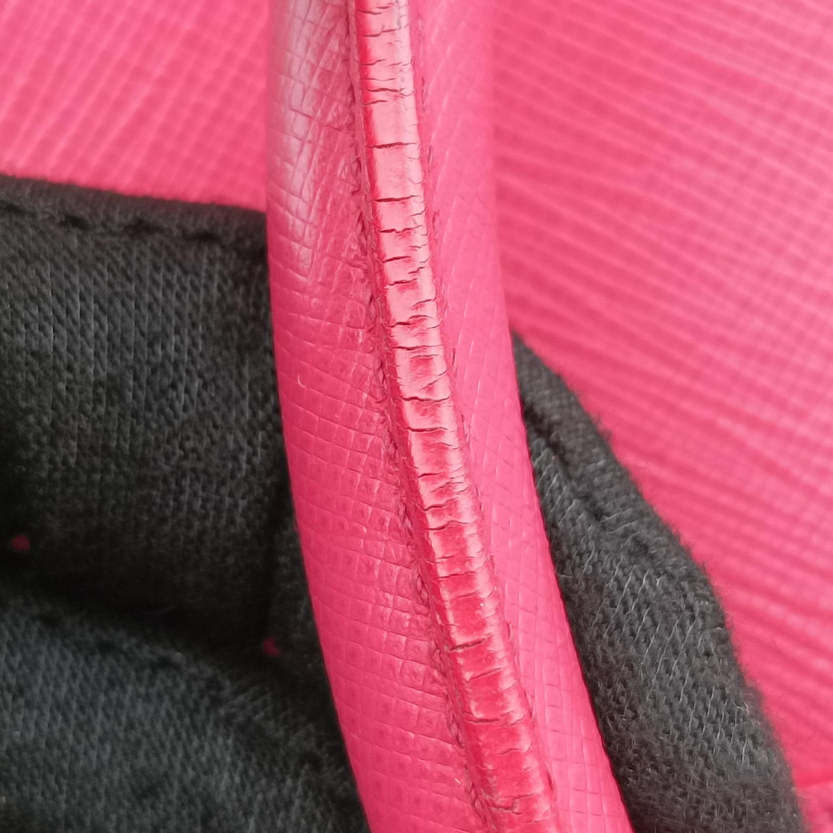Pre-owned Prada Promenade Pink SAFFIANO Leather BN2558 handbag | stylenewstar
