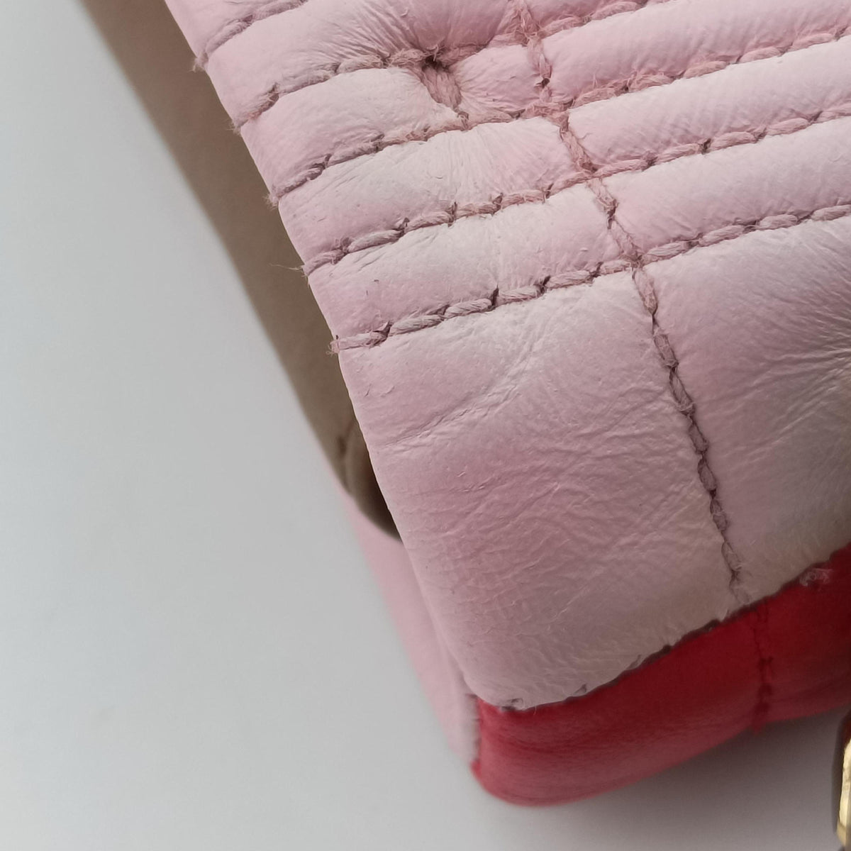 Pre-owned Burberry Lola chain TB Red×Pink×Beige Leather shoulderbag | stylenewstar