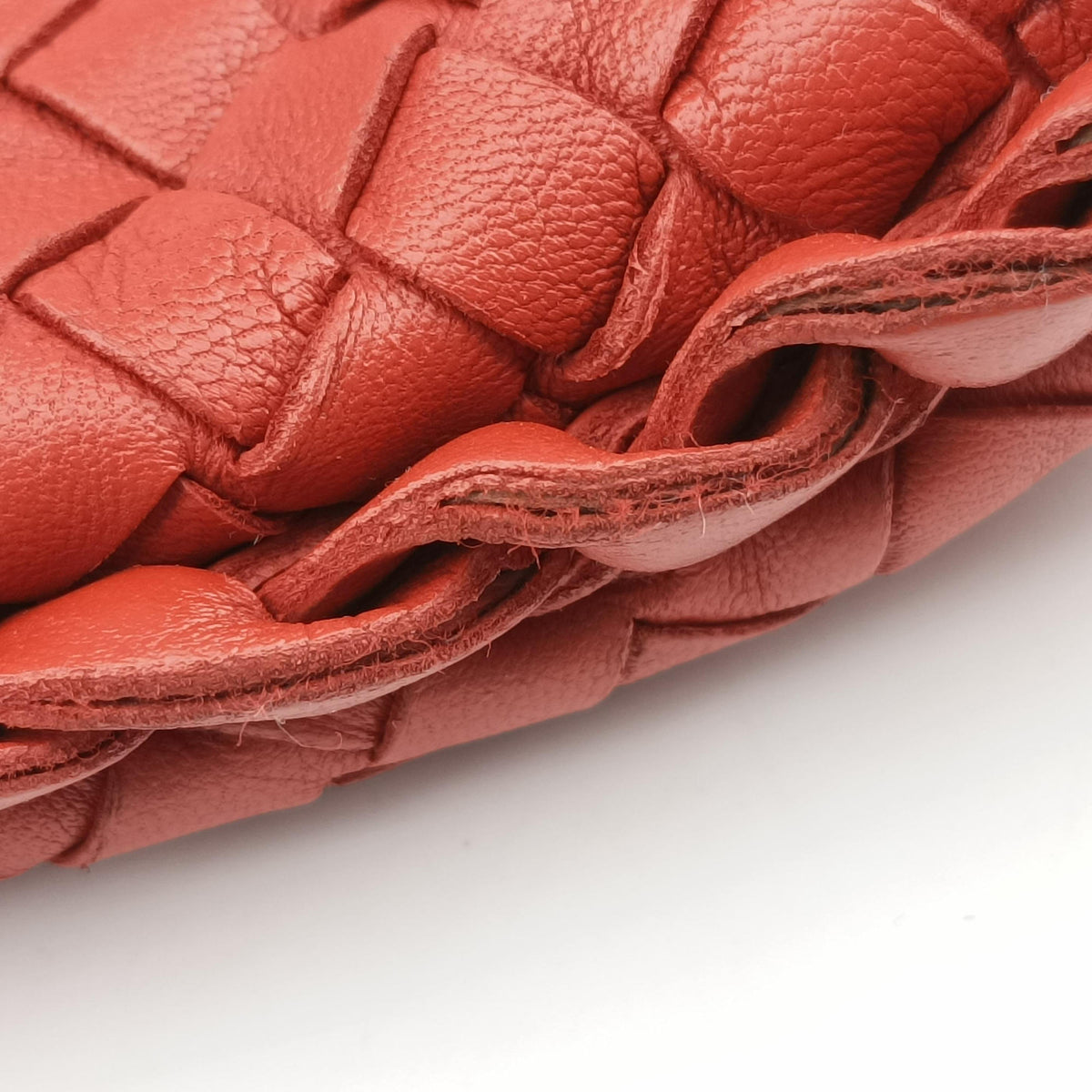 Pre-owned Bottega Veneta Intrecciato Red lambskin handbag | stylenewstar