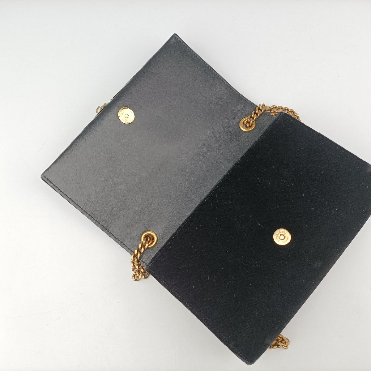 Pre-owned Yves Saint Laurent KATE Black velour 474366 shoulderbag | stylenewstar
