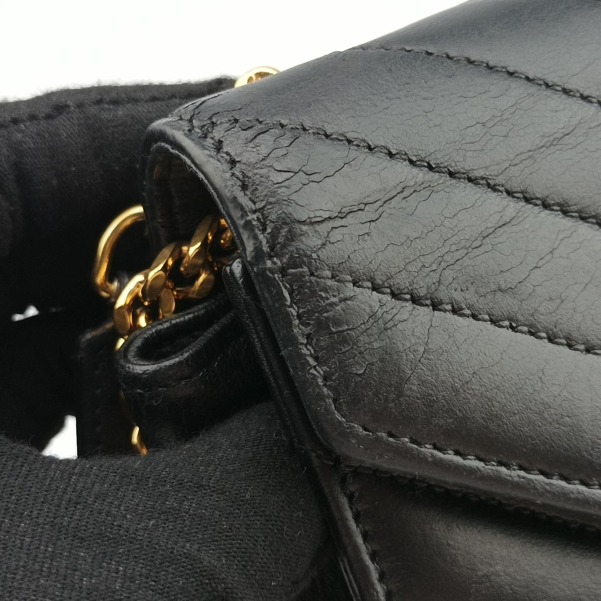 Pre-owned Yves Saint Laurent Monogram Envelope Black Leather 396909 shoulderbag | stylenewstar