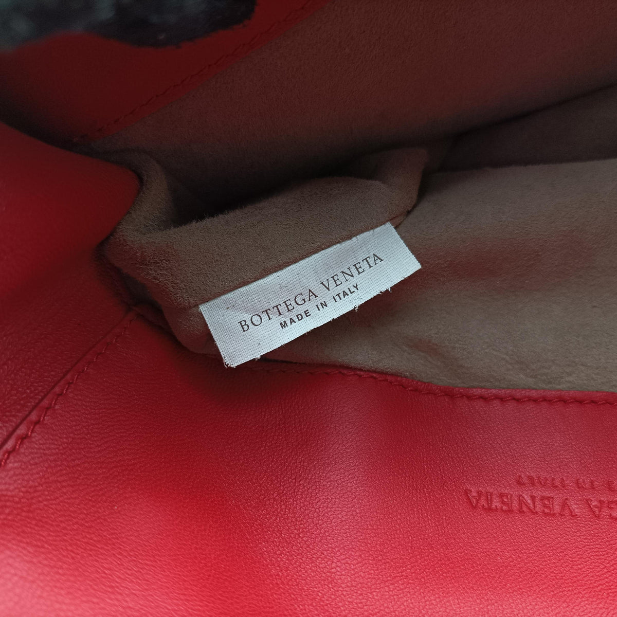 Luna Intrecciato Red lambskin B07601913Cルナ イントレチャート レッド ラムスキン B07601913C