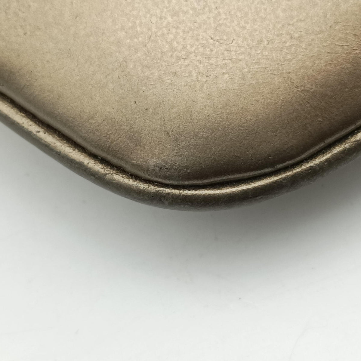 Pre-owned Gucci tiger head Golden Leather 001.41 shoulderbag | stylenewstar