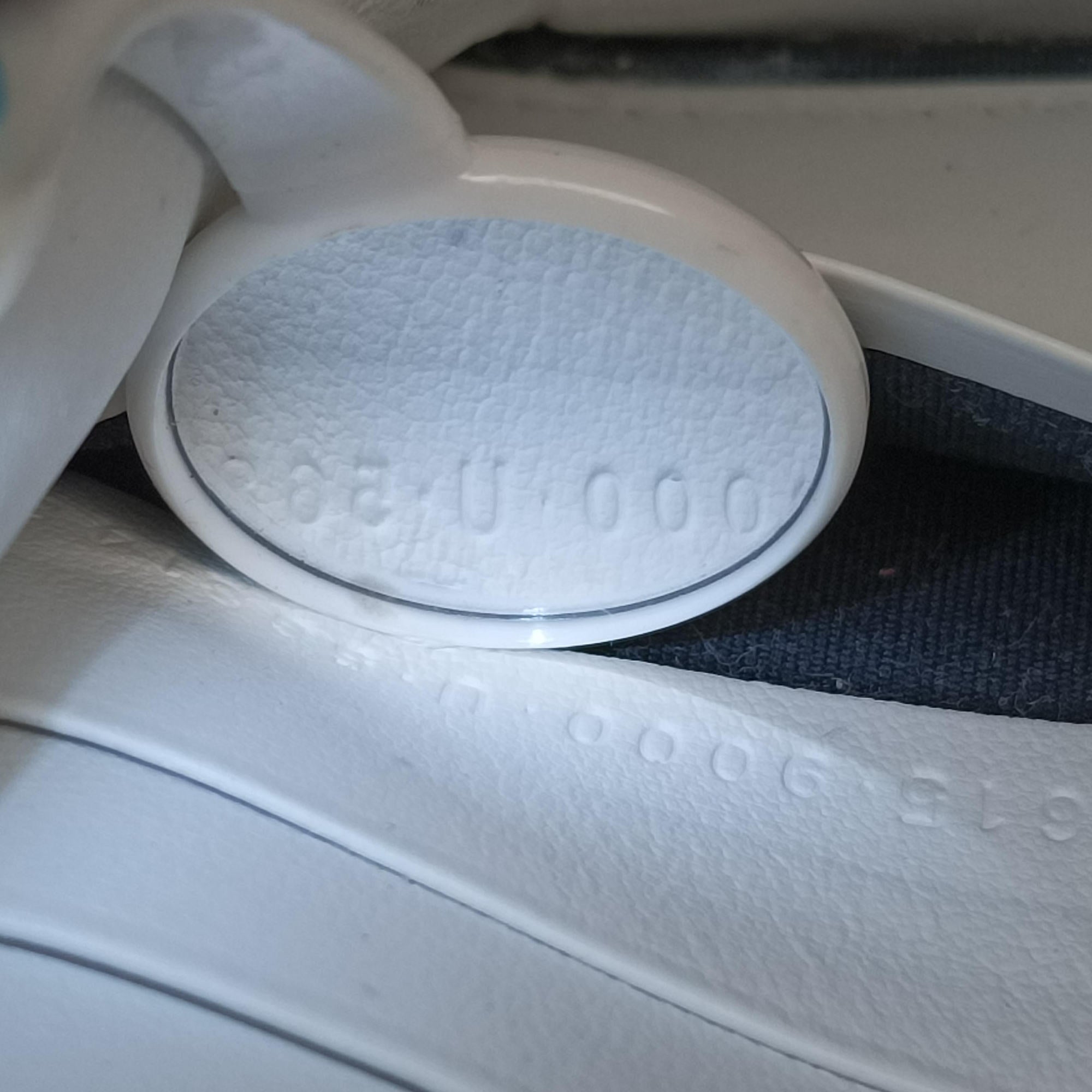 B.Logo White Leather 593615.9000.U.568148B.ロゴ ホワイト レザー 593615.9000.U.568148