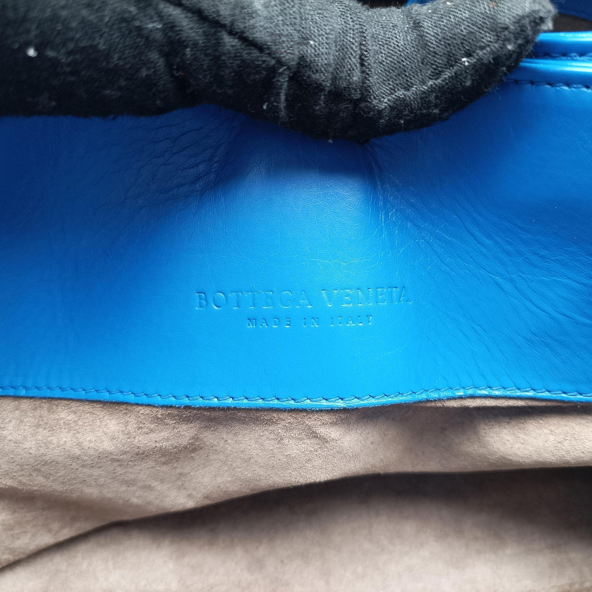 Roma Intrecciato Blue lambskin B04638597Rローマ イントレチャート ブルー ラムスキン B04638597R
