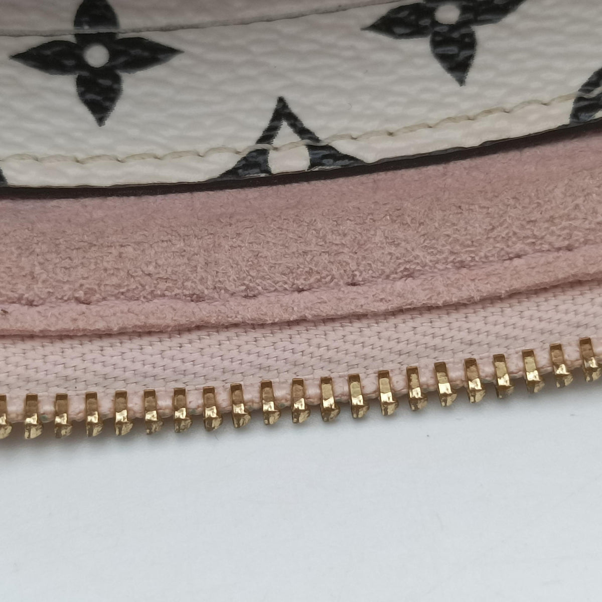 Pre-owned Louis Vuitton Pochette Double Zip ROUGE Monogram Giant M67561 shoulderbag | stylenewstar