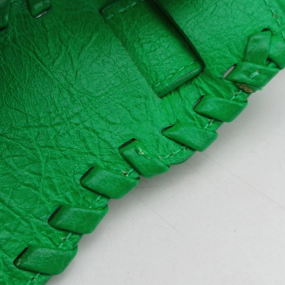 Pre-owned Balenciaga Le Cagole Green Leather shoulderbag | stylenewstar