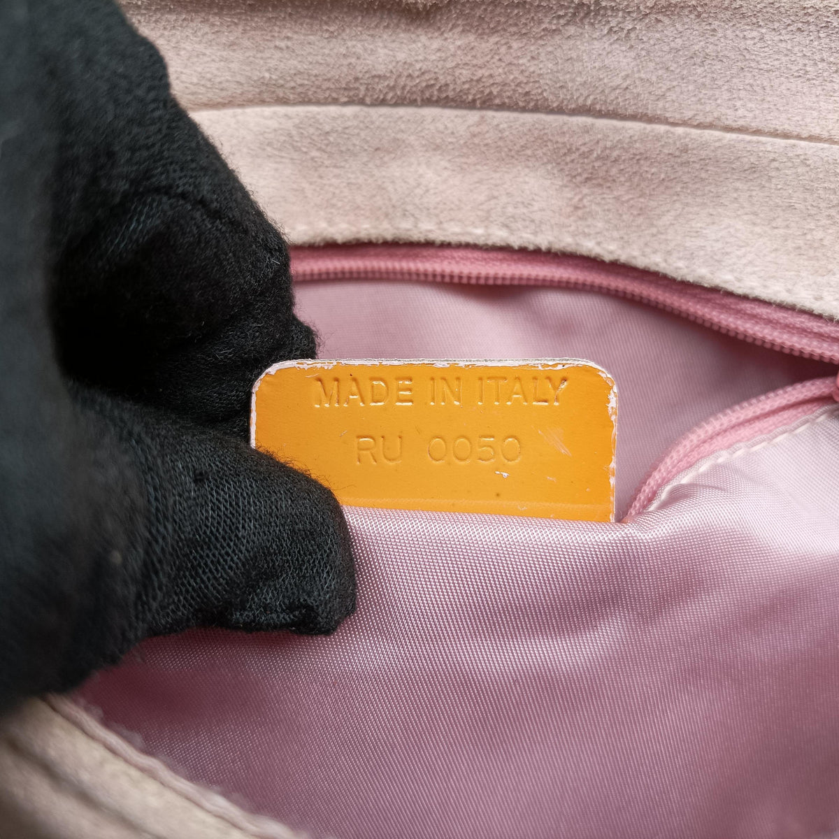Secondhand Christian Dior Marispearl Pink Suede shoulderbag | stylenewstar