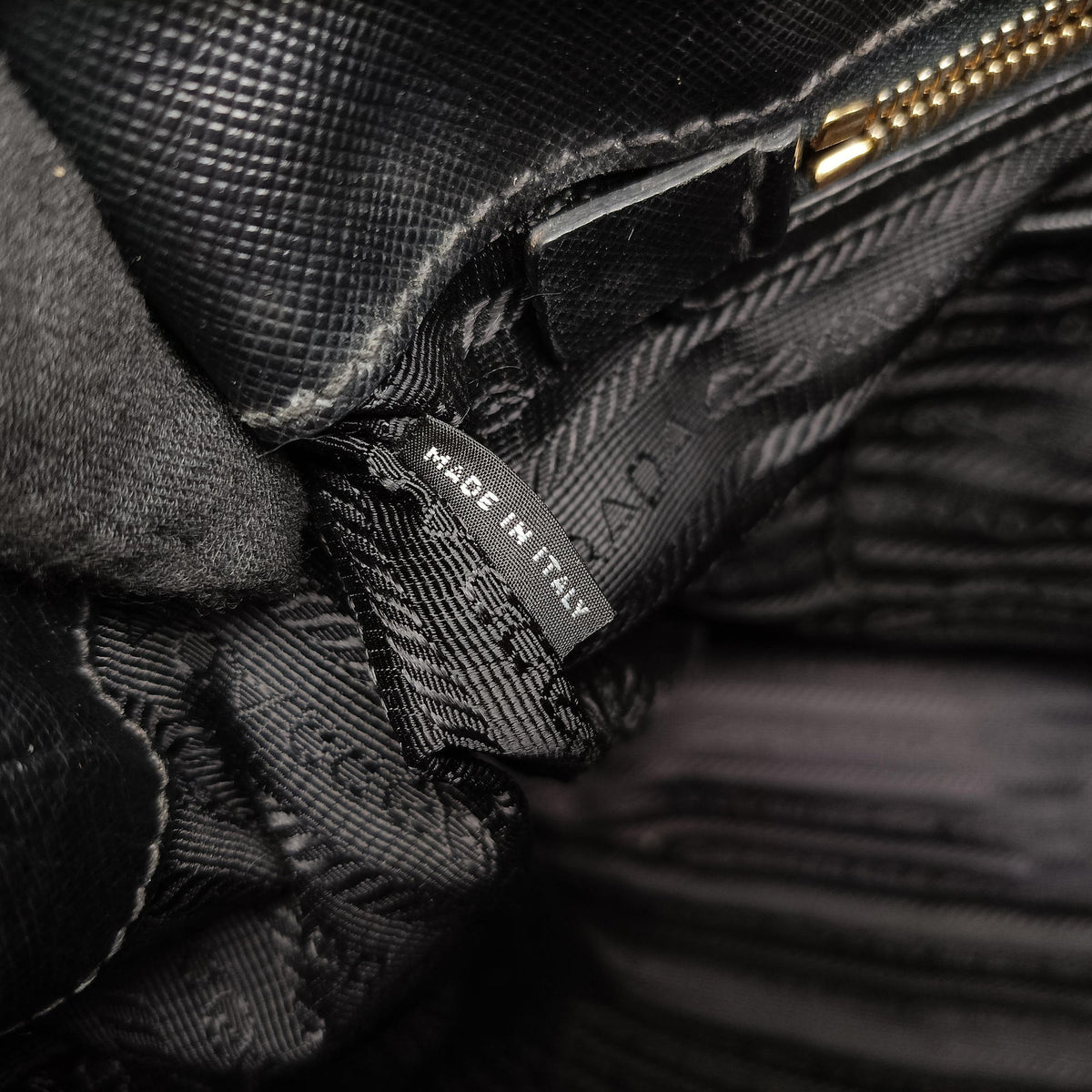 Galleria Black SAFFIANO Leather BN2274 14ガレリア ブラック サフィアーノレザー BN2274 14