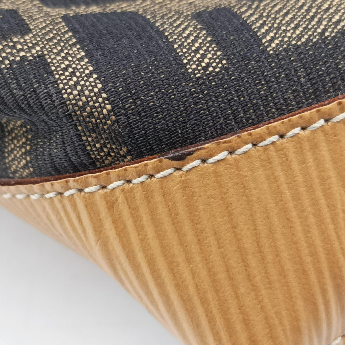 Pre-owned Fendi Zucca Print Brown canvas handbag | stylenewstar
