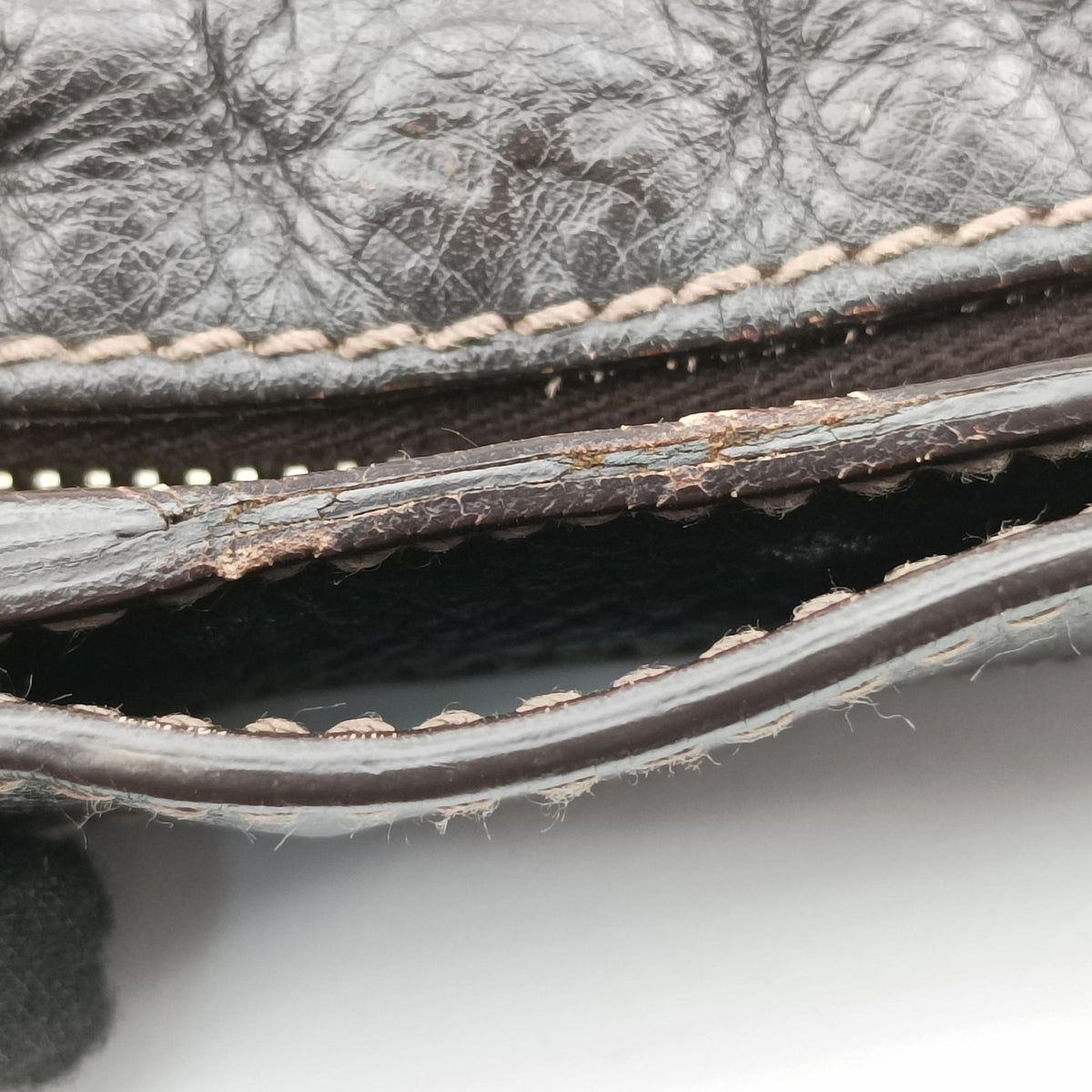 Pre-owned Gucci Guccissima Messenger Brown leather 201448 shoulderbag | stylenewstar