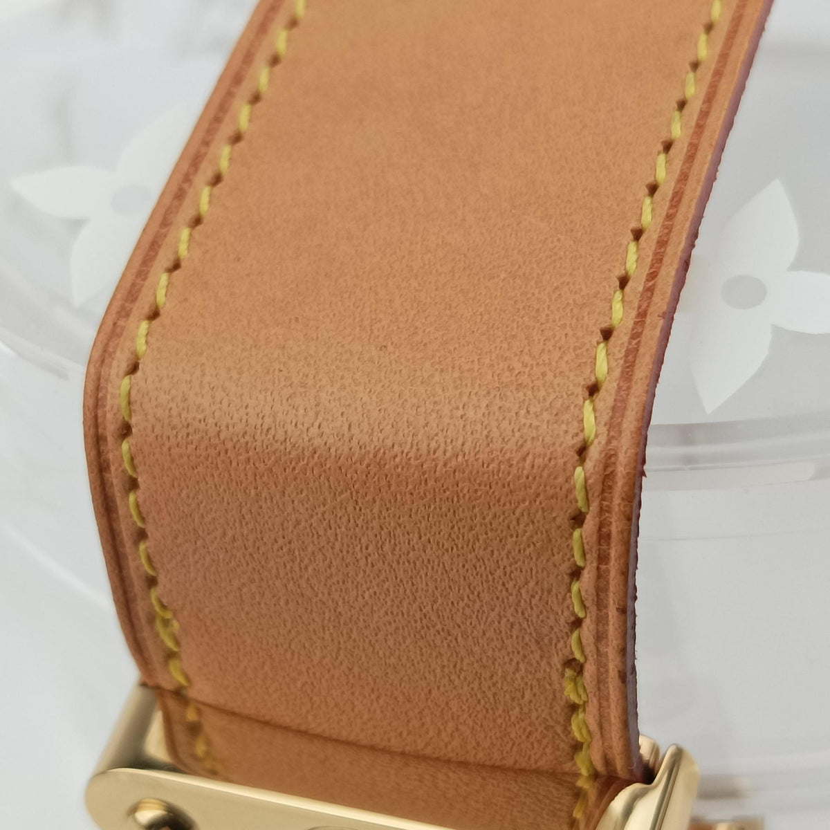 Pre-owned Louis Vuitton Box Scott Transparent Monogram Plexiglass clutchbag | stylenewstar
