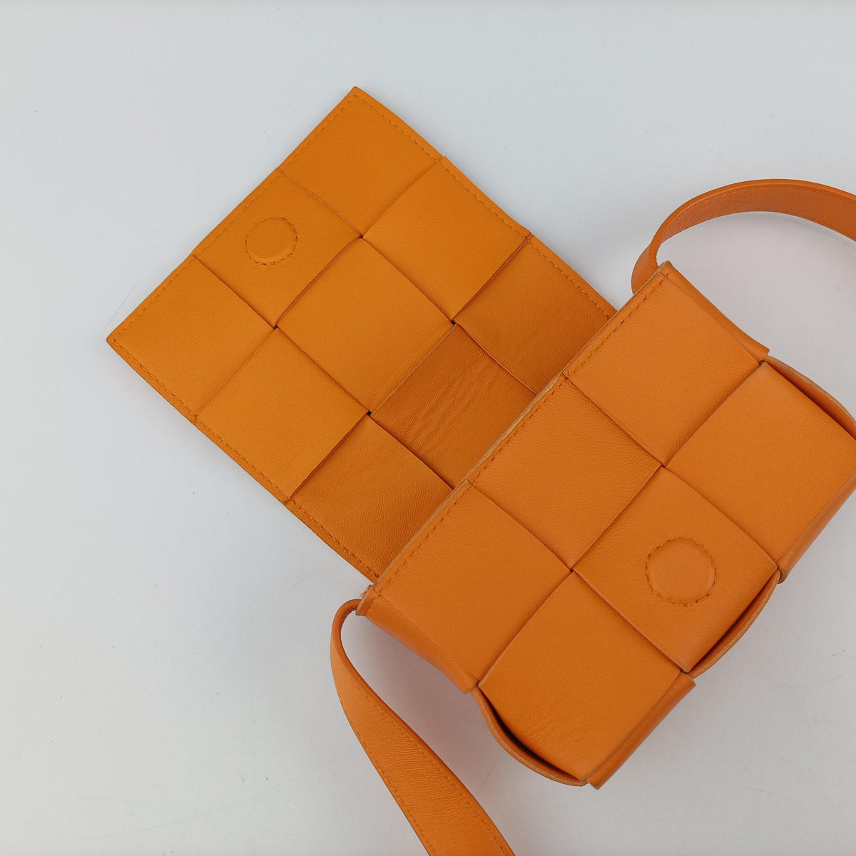Pre-owned Bottega Veneta candy cassette Orange lambskin shoulderbag | stylenewstar