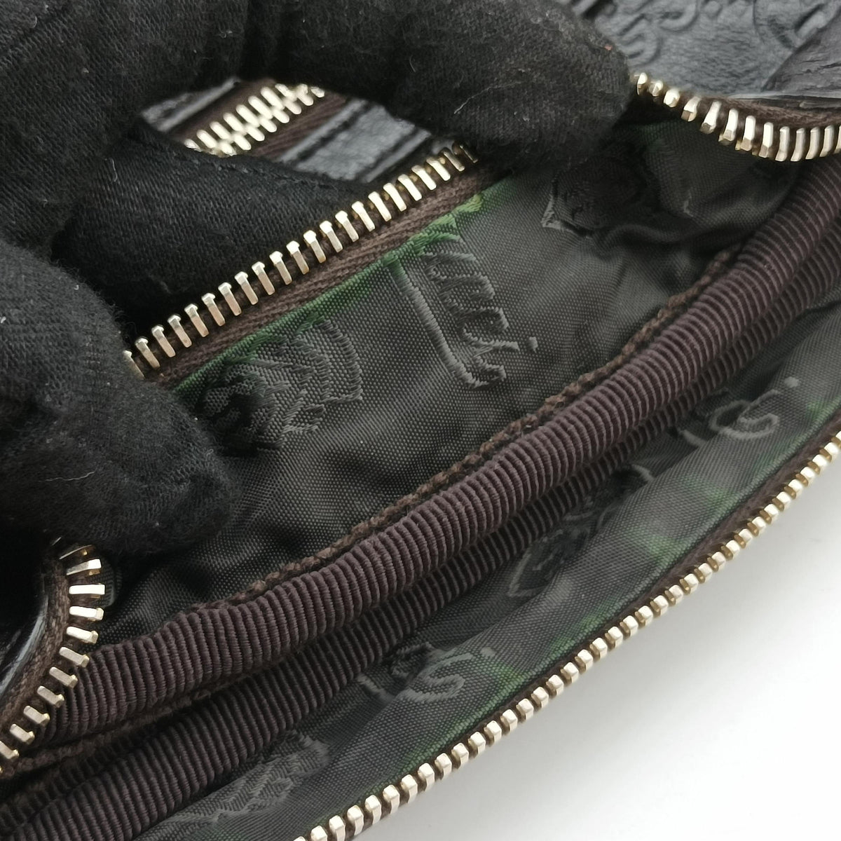 Pre-owned Gucci Guccissima Messenger Black Leather 201448 shoulderbag | stylenewstar
