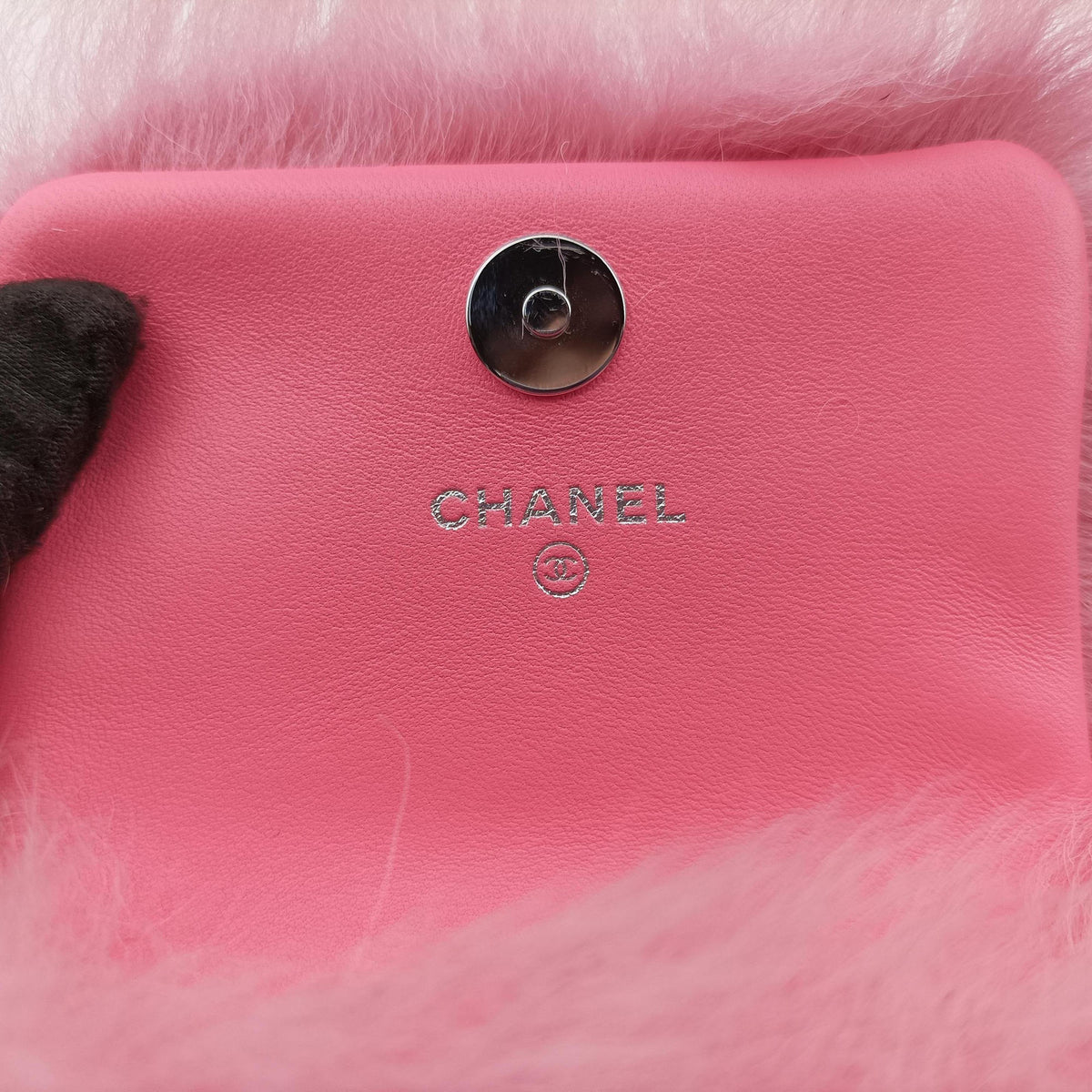Secondhand Chanel CC Hook Card Holder Pink Shearling AP2397 handbag | stylenewstar