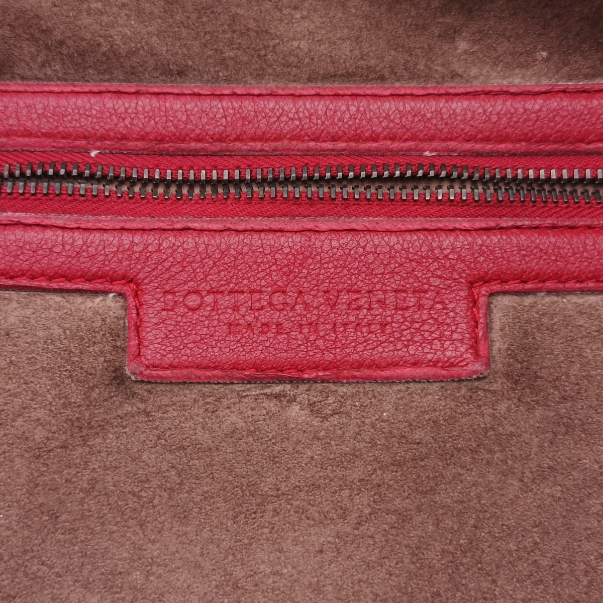 Intrecciato Red lambskin B00580638Kイントレチャート レッド ラムスキン B00580638K