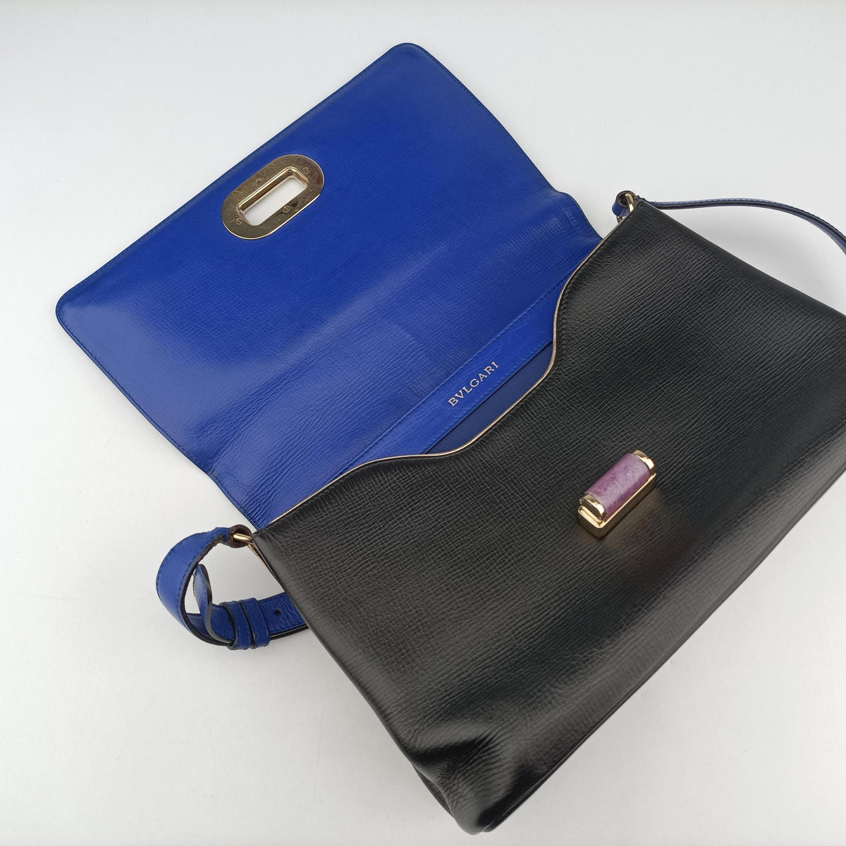 Isabella Rossellini Blue Leather AX.M13.37138イザベラ ロッセリーニ ブルー レザー AX.M13.37138