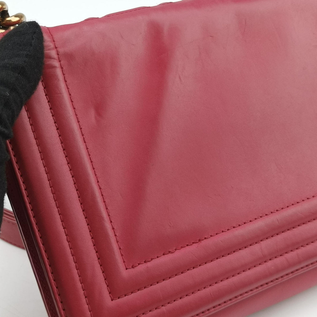 BOY CHANEL Red Leather A66713 15642300ボーイシャネル レッド レザー A66713 15642300