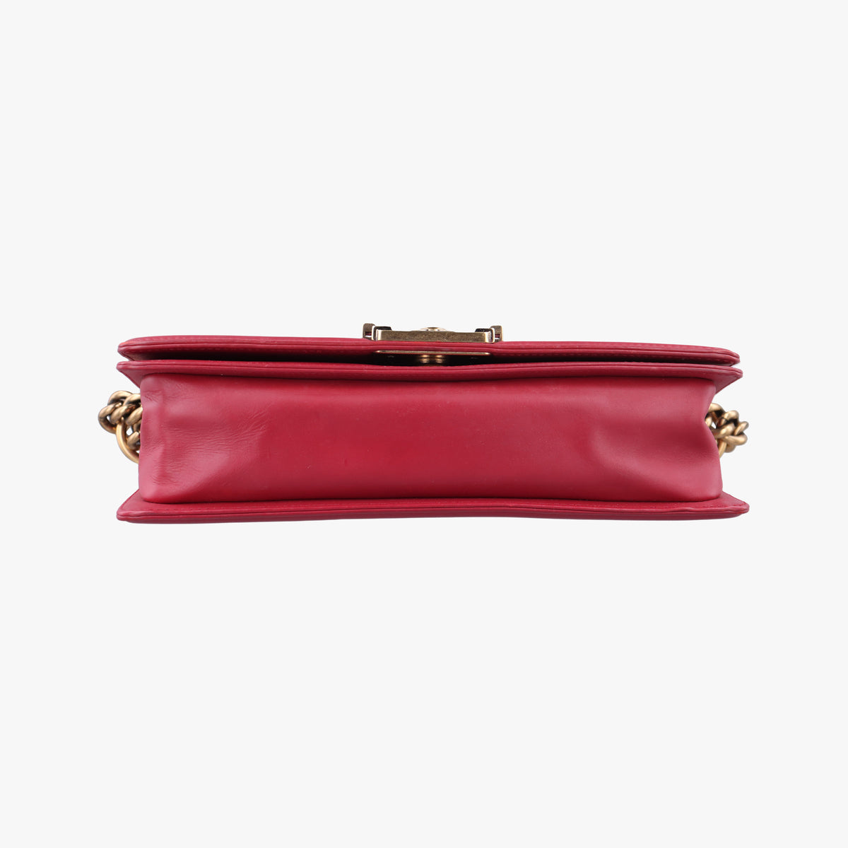 BOY CHANEL Red Leather A66713 15642300ボーイシャネル レッド レザー A66713 15642300