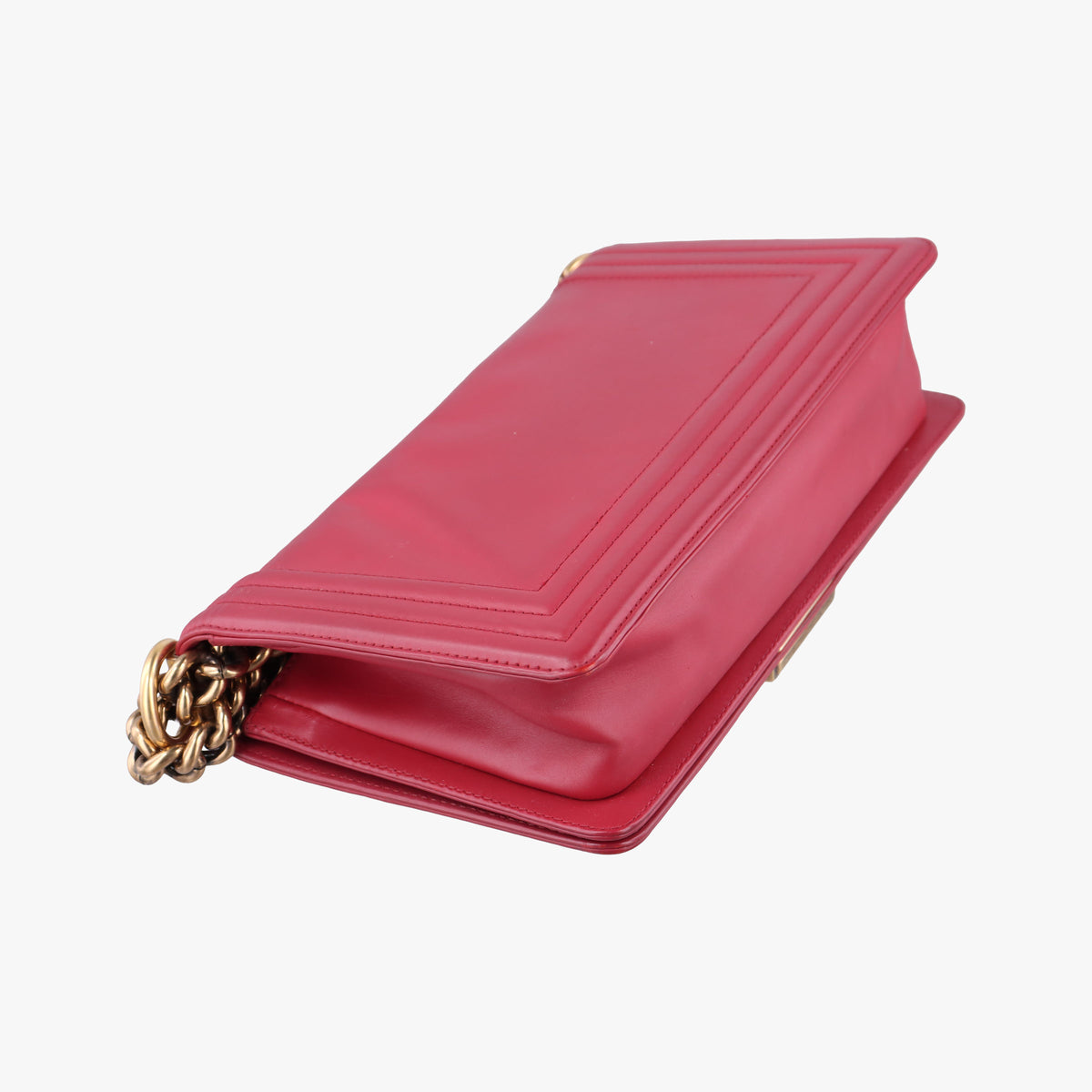 BOY CHANEL Red Leather A66713 15642300ボーイシャネル レッド レザー A66713 15642300