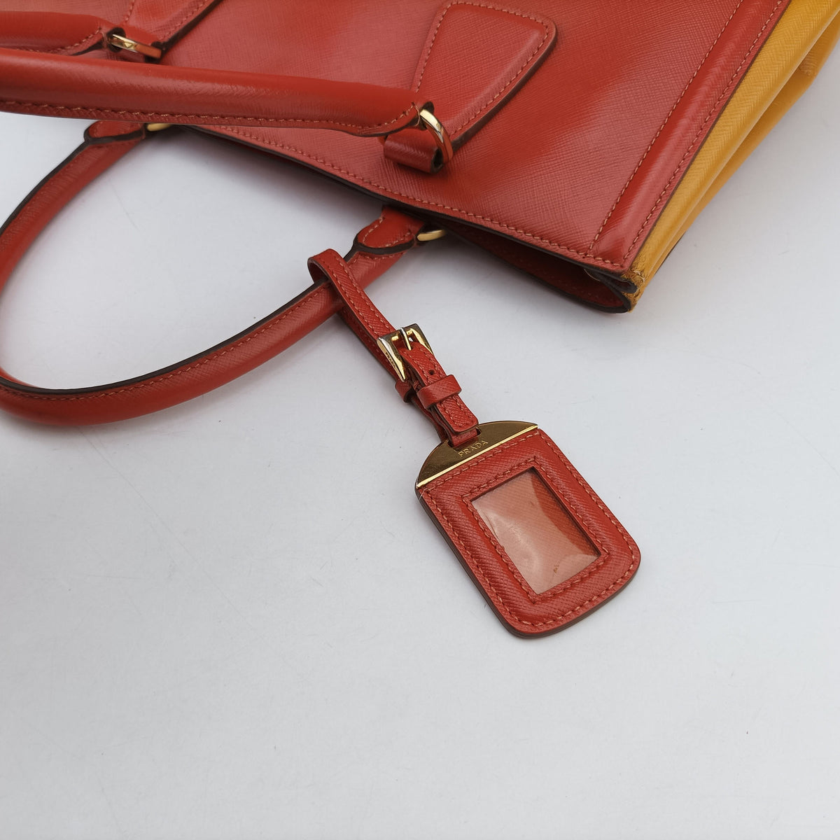 Triangle logo Orange x Yellow Saffiano leather 31/H 165トライアングルロゴ オレンジ x イェロー サフィアーノレザー 31/H 165
