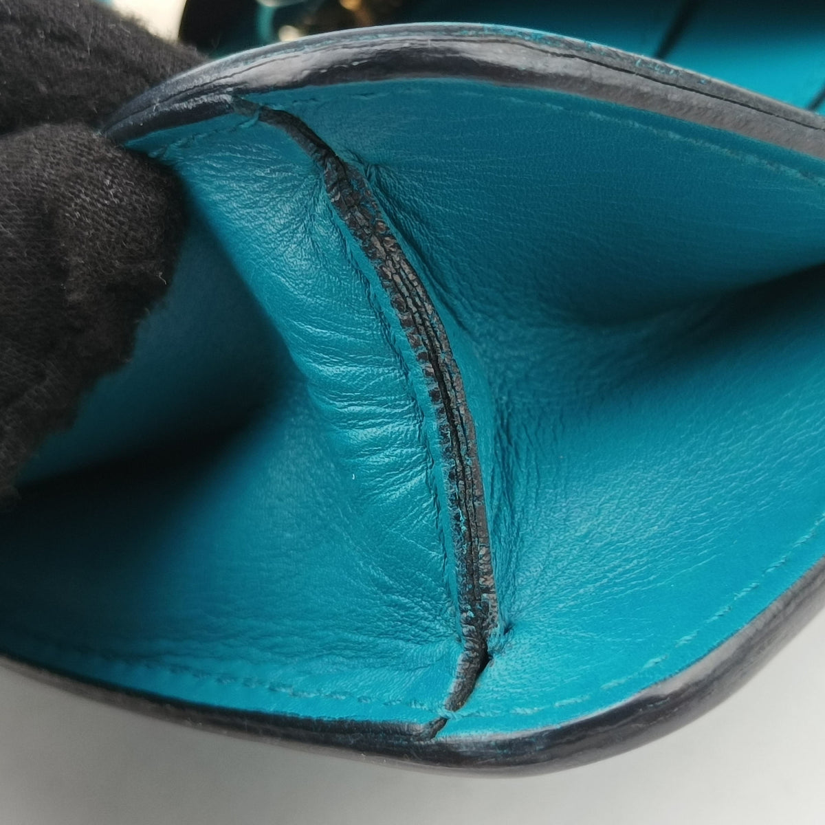 Serpenti Forever Blue leather AX.G15.39203セルペンティ フォーエバー ブルー レザー AX.G15.39203