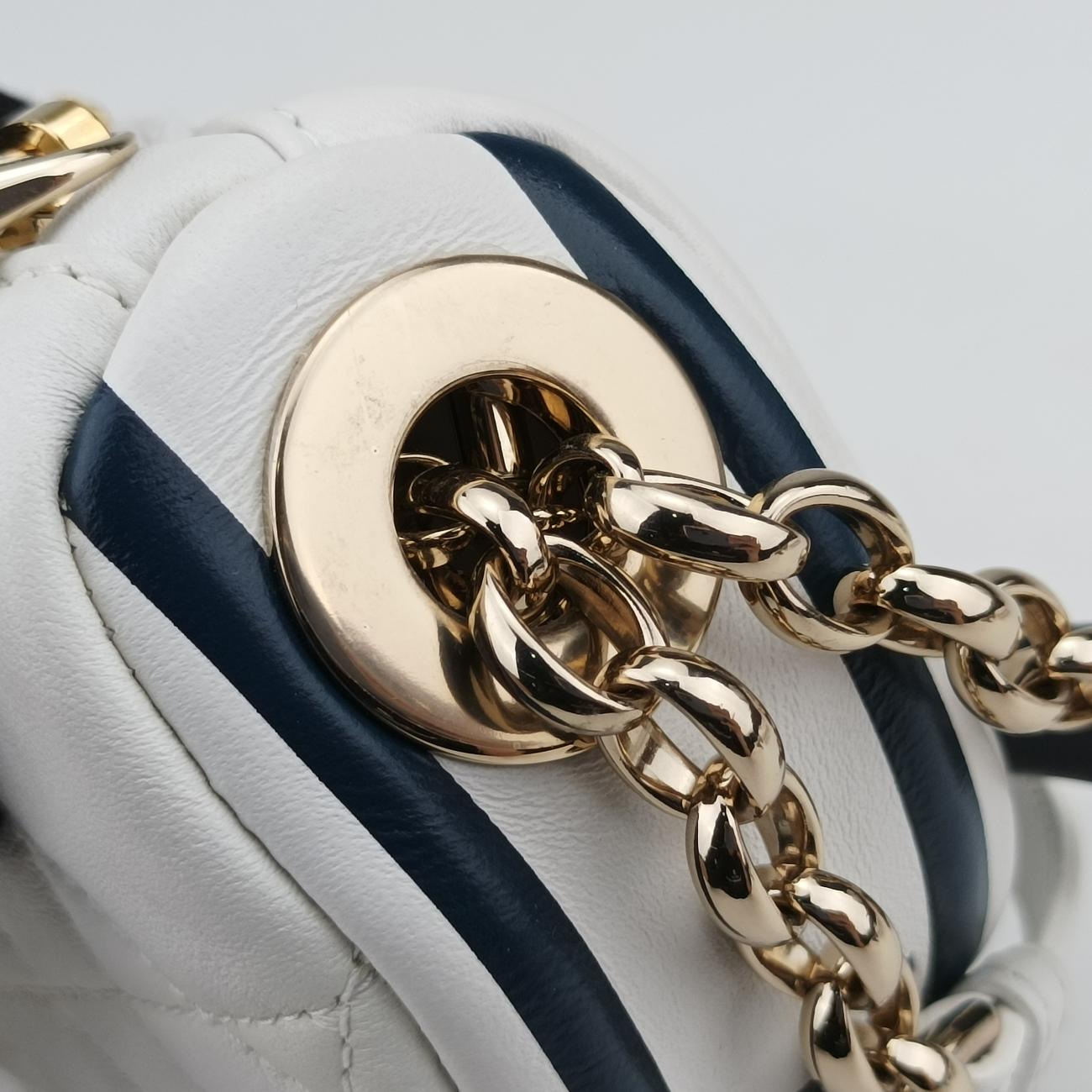 Cannage Vibe Hobo micro White lambskin  19-MA-0232カナージュ ヴァイブ ホーボー マイクロ ホワイト ラムスキン  19-MA-0232