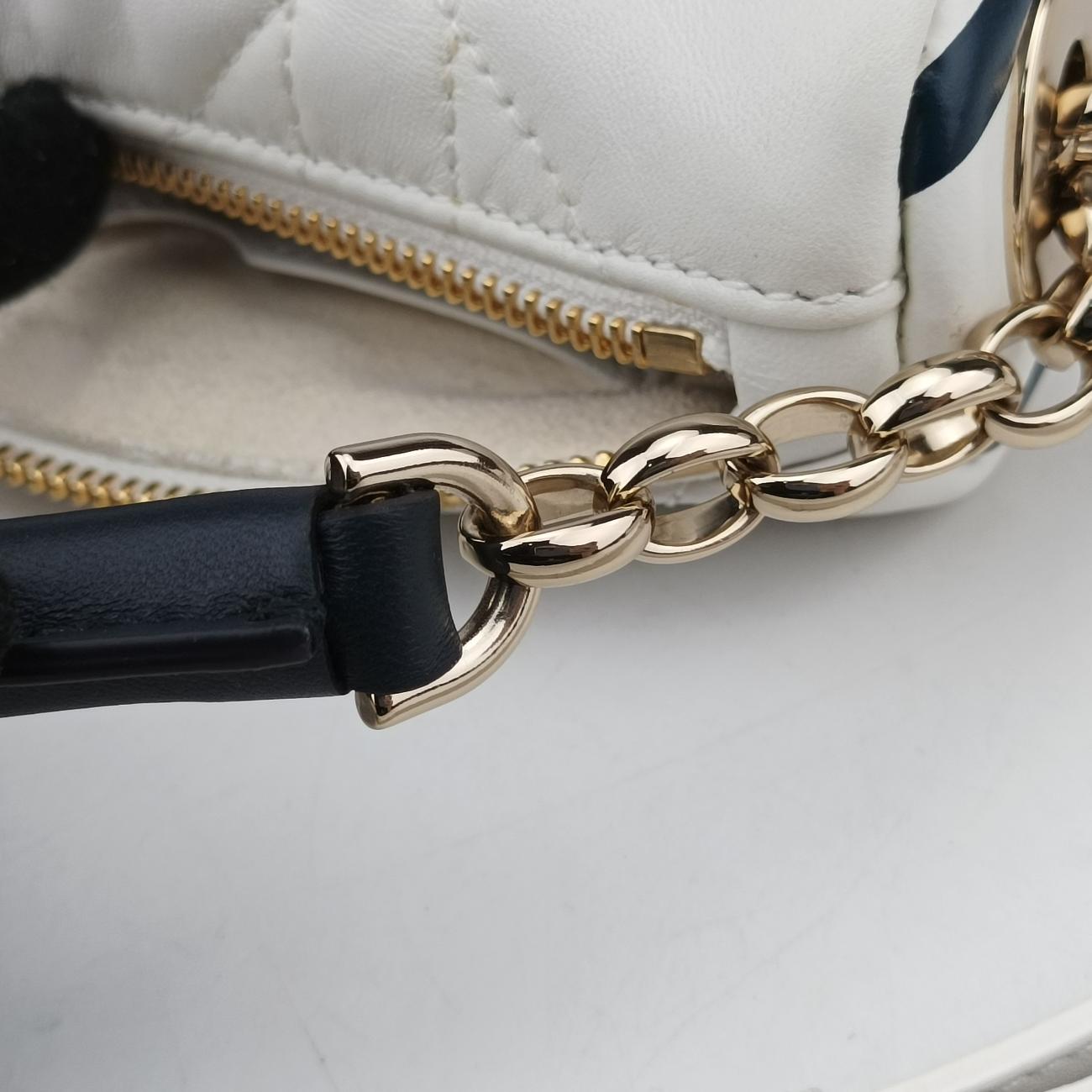 Cannage Vibe Hobo micro White lambskin  19-MA-0232カナージュ ヴァイブ ホーボー マイクロ ホワイト ラムスキン  19-MA-0232