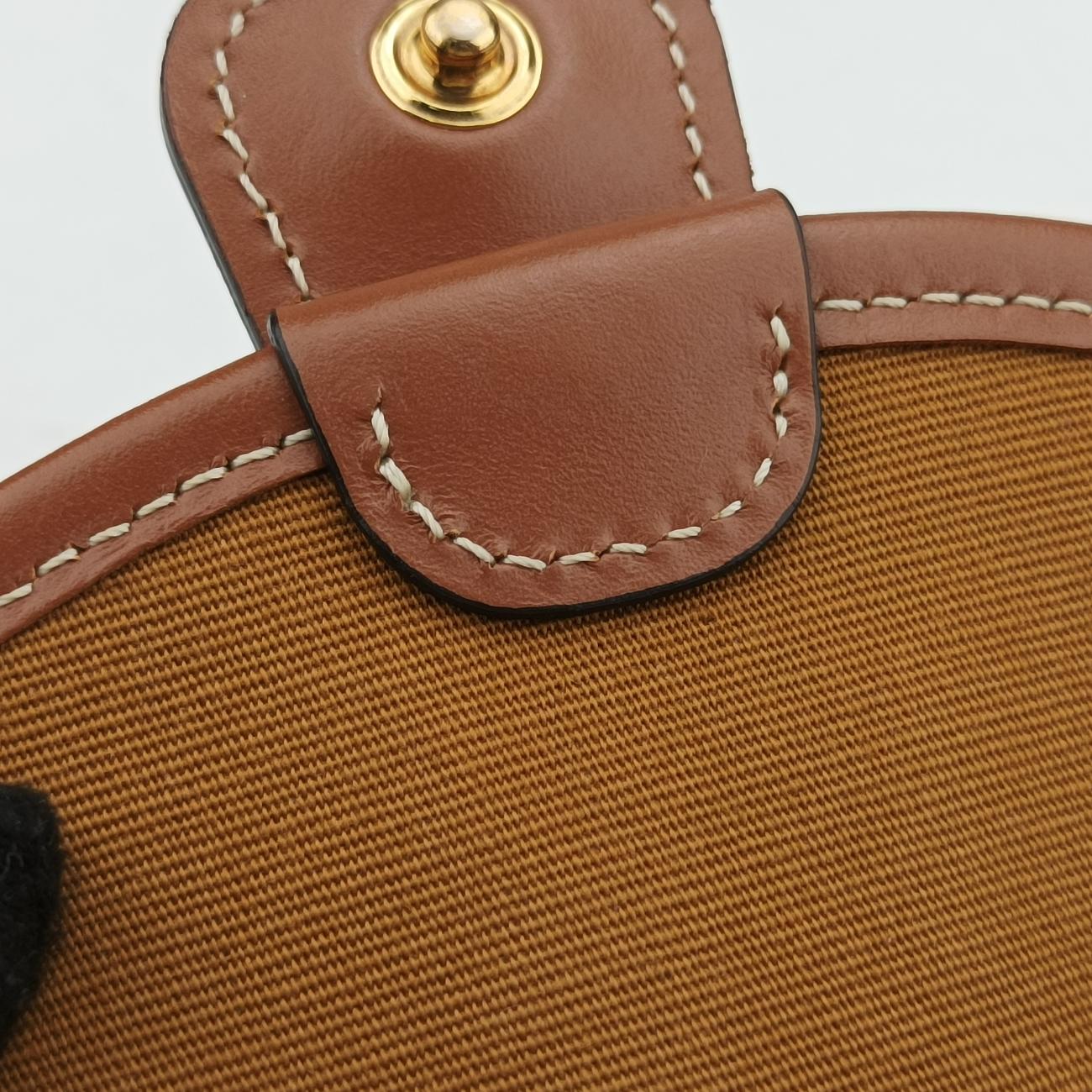 Triomphe Mini Besace White×brown PVC coated canvas  F-CU-1291ミニ ブザス トリオンフ ホワイト×ブラウン PVCコーティングキャンバス  F-CU-1291