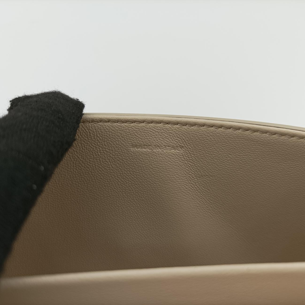 Triomphe White Leather  C-GU-4211トリオンフ ホワイト レザー  C-GU-4211