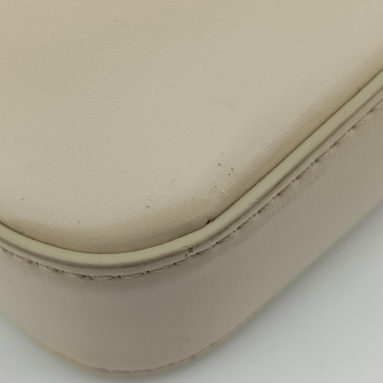 Triomphe White Leather  C-GU-4211トリオンフ ホワイト レザー  C-GU-4211