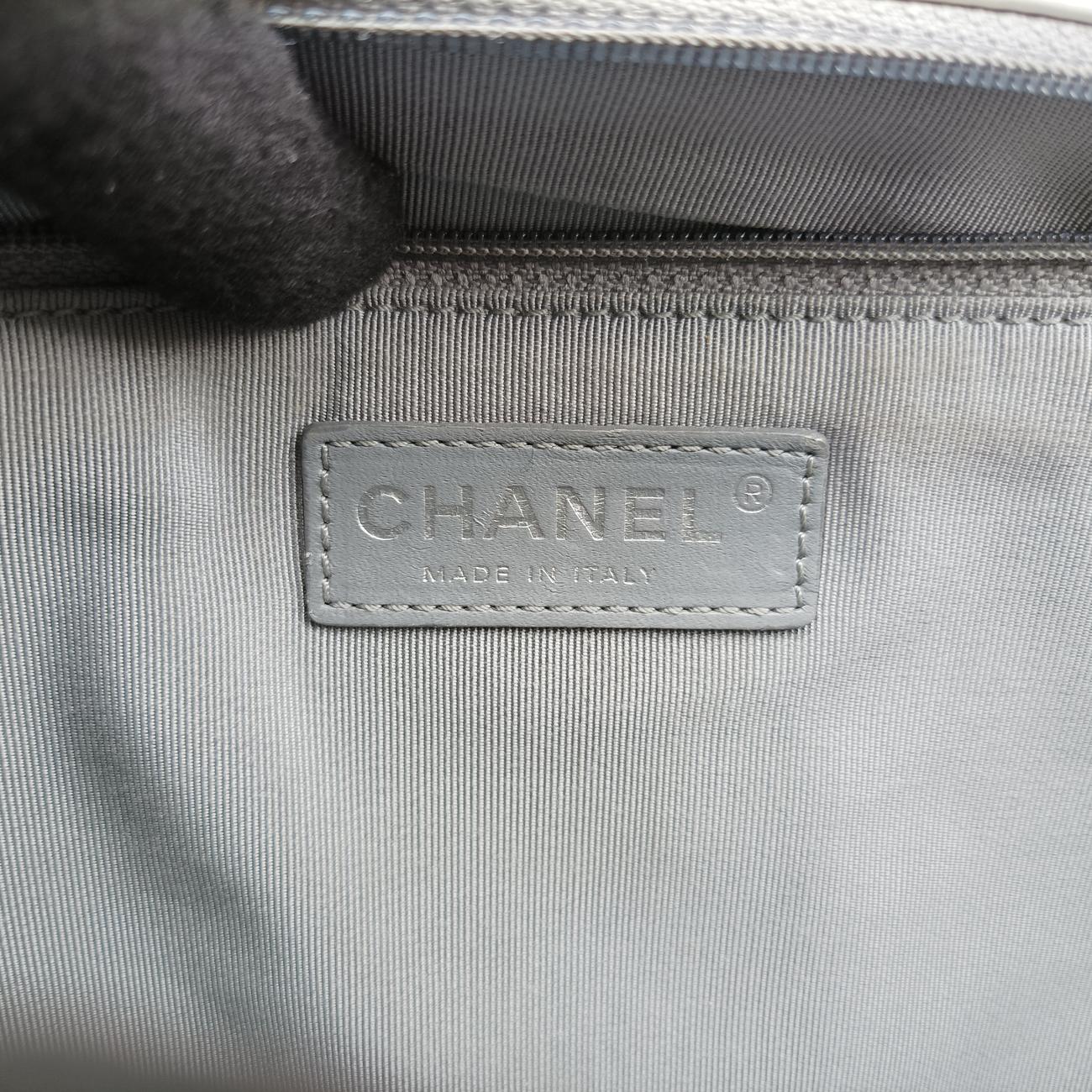 BOY CHANELWhiteLeatherA6702116569210ボーイシャネルホワイトレザーA6702116569210