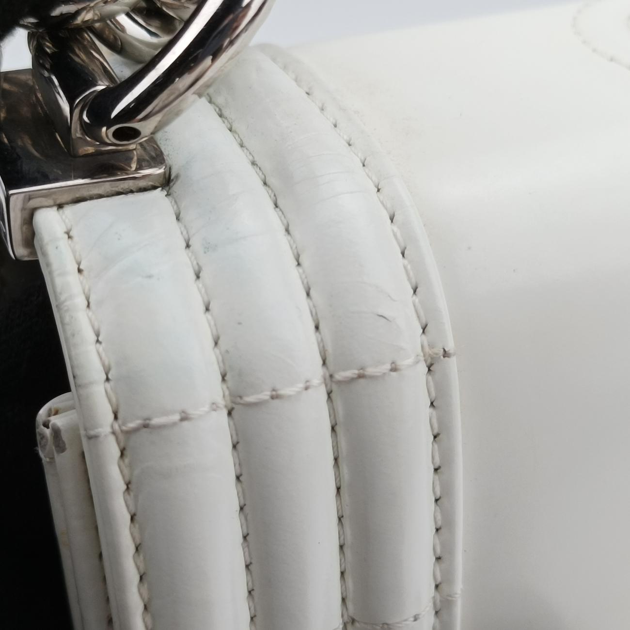 BOY CHANELWhiteLeatherA6702116569210ボーイシャネルホワイトレザーA6702116569210