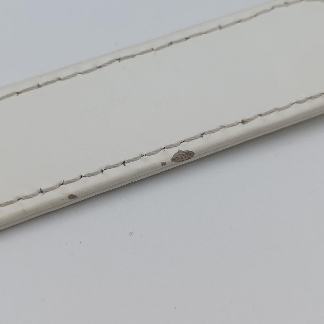 BOY CHANELWhiteLeatherA6702116569210ボーイシャネルホワイトレザーA6702116569210