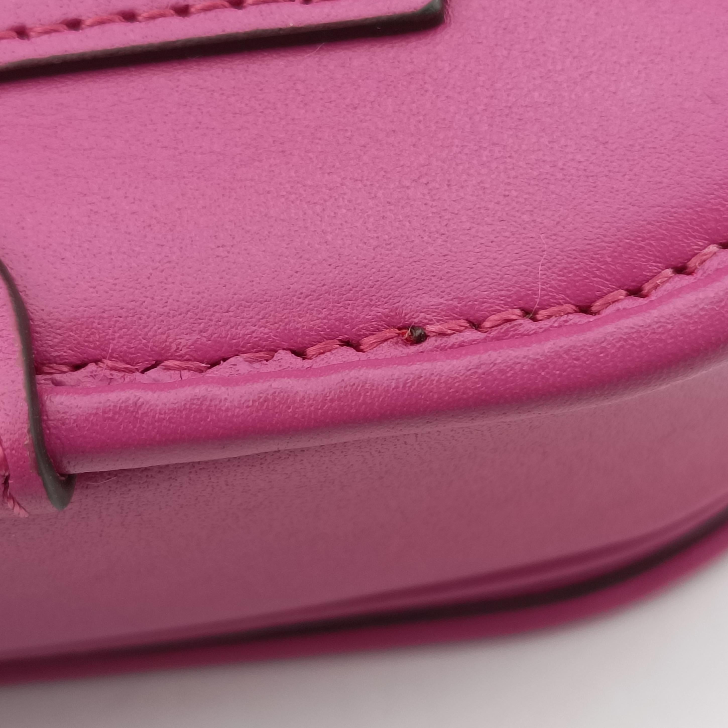 C'mon Small Pink Leather 7AS219 7AS219 AQ0L 249.0189カモン スモール ピンク レザー 7AS219 7AS219 AQ0L 249.0189