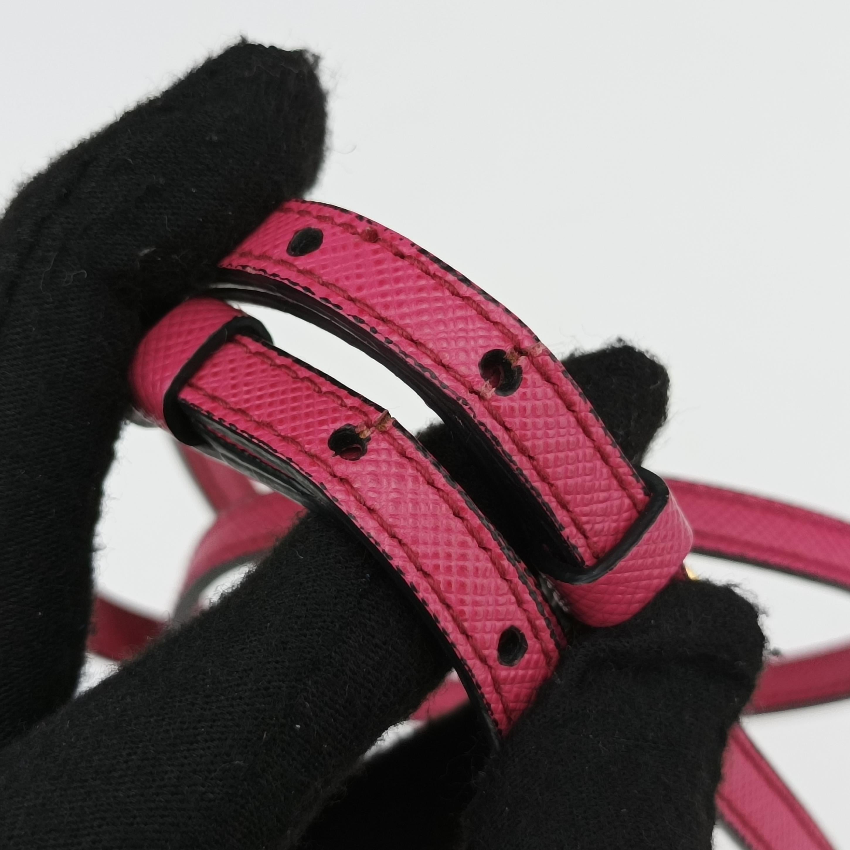 Bijou crystal studs Pink SAFFIANO Leather 1N1674 224ビジュークリスタルスタッズ ピンク サフィアーノレザー 1N1674 224