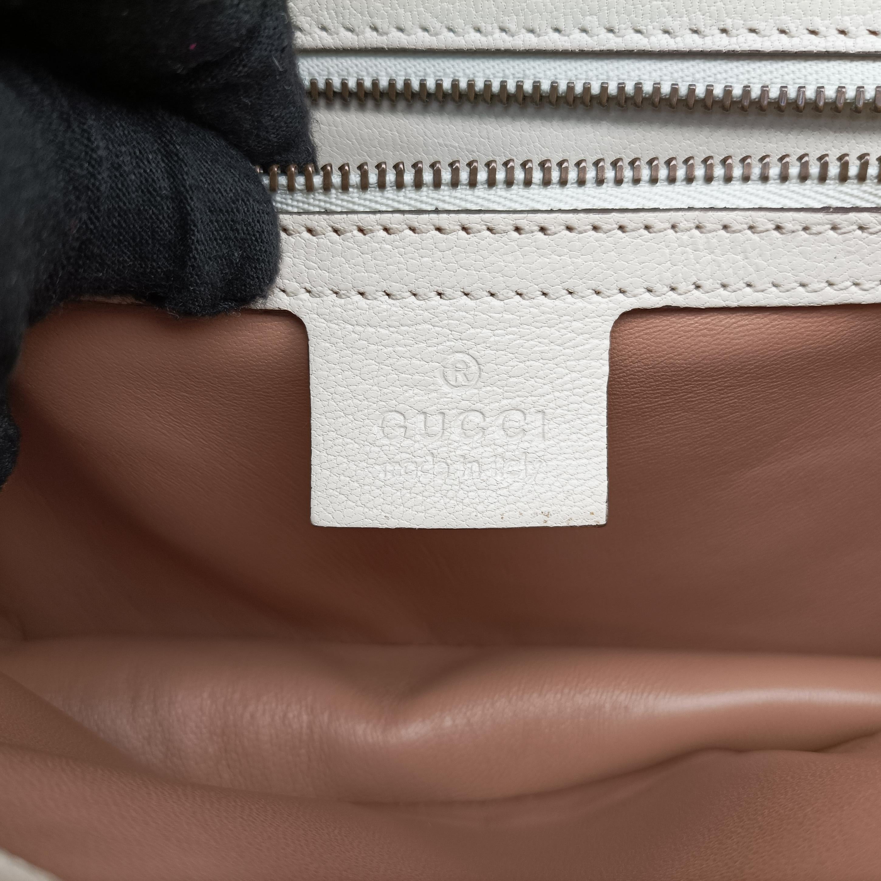 Broche White×red Leather 466433 D021990127ブロシュ ホワイト×レッド レザー 466433 D021990127