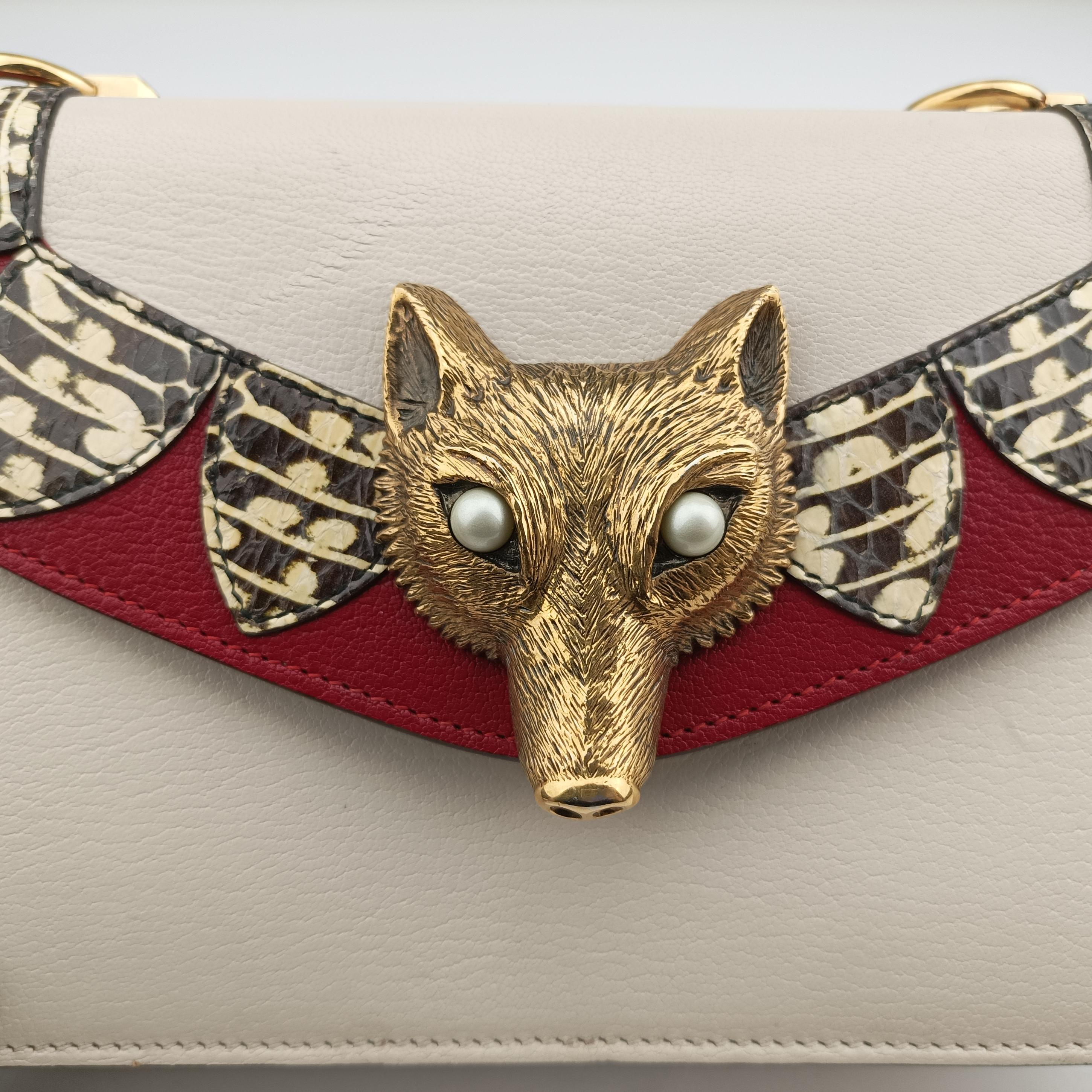 Broche White×red Leather 466433 D021990127ブロシュ ホワイト×レッド レザー 466433 D021990127