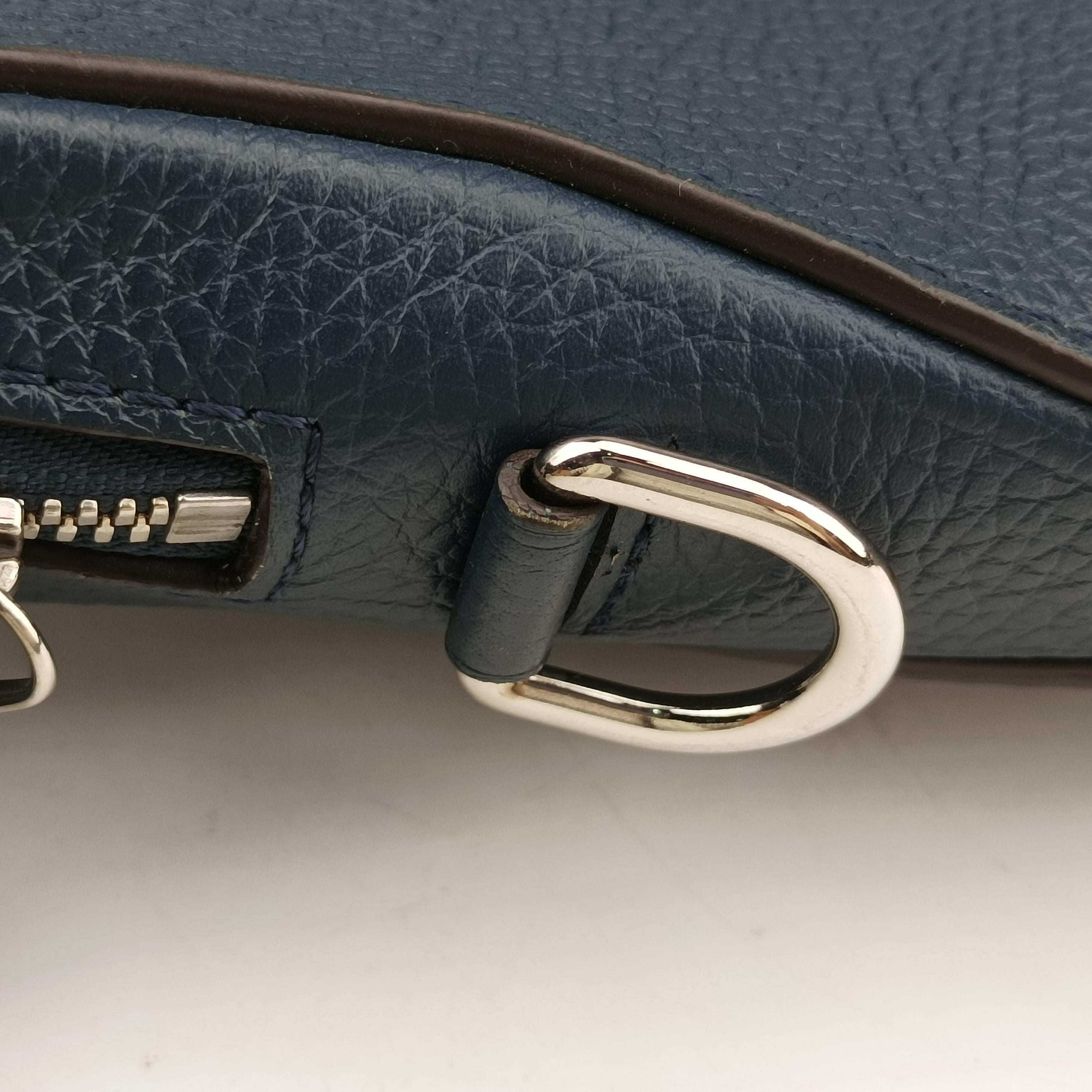 ARMAND Briefcase PM Navy Taurillon leather M53490 UB0138アルマンド ブリーフケース PM ネイビー トリヨンレザー M53490 UB0138